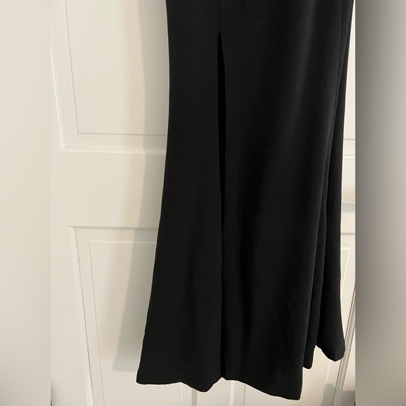 Dress the Population Georgina One-Shoulder Crepe Gown - Picture 8 of 11